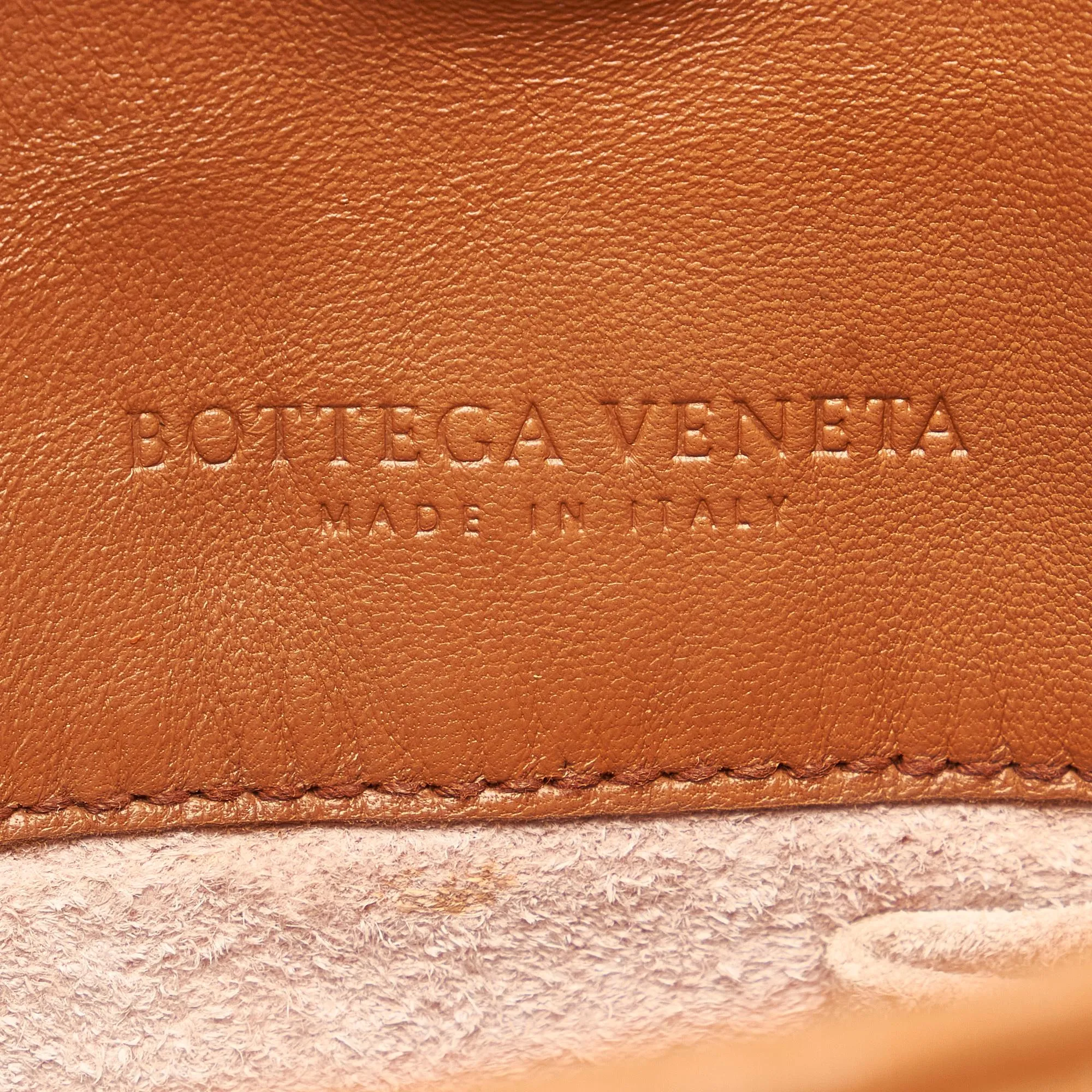 Bottega Veneta Intrecciato Campana Shoulder Bag (SHG-26858)