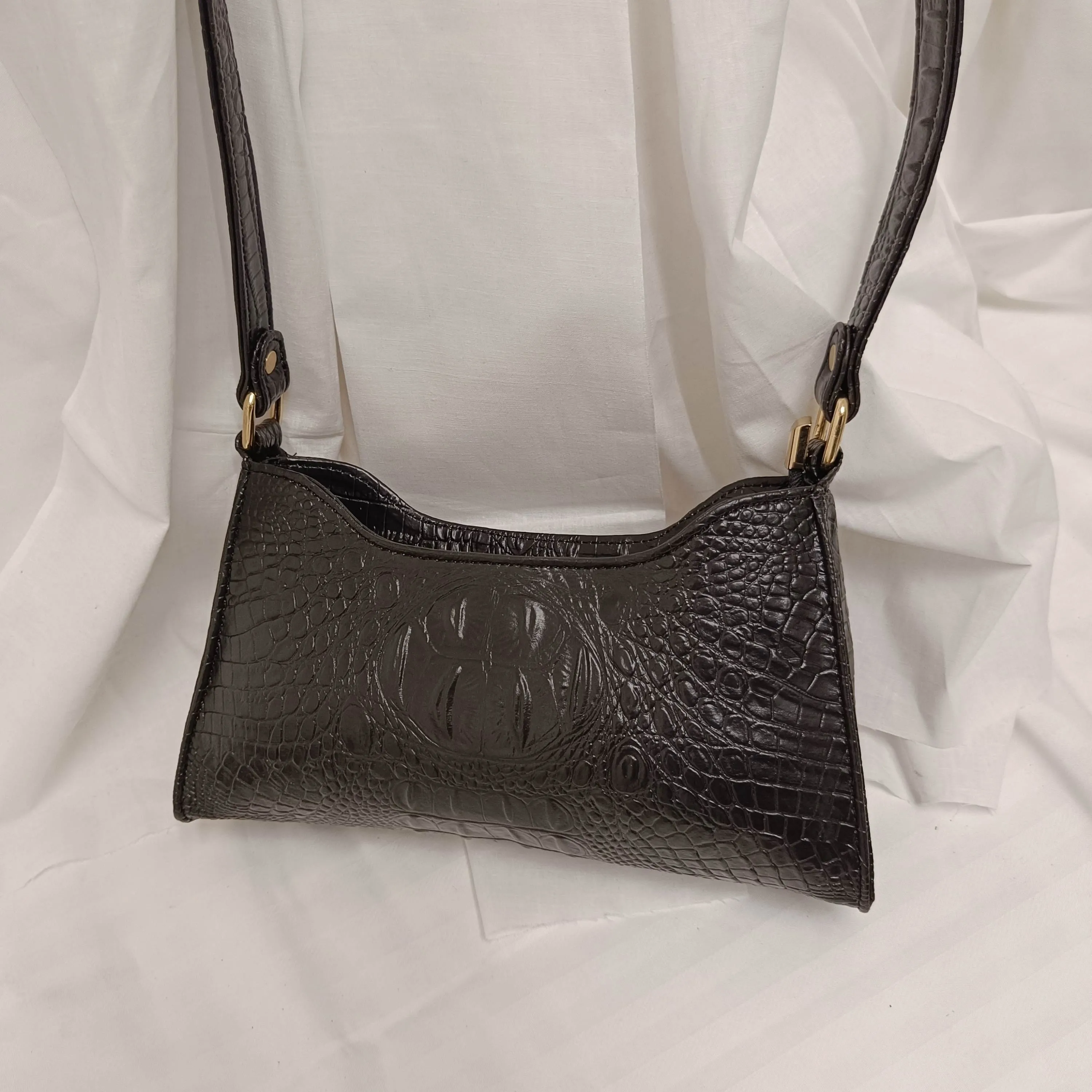 Croco Pattern Shoulder Bag