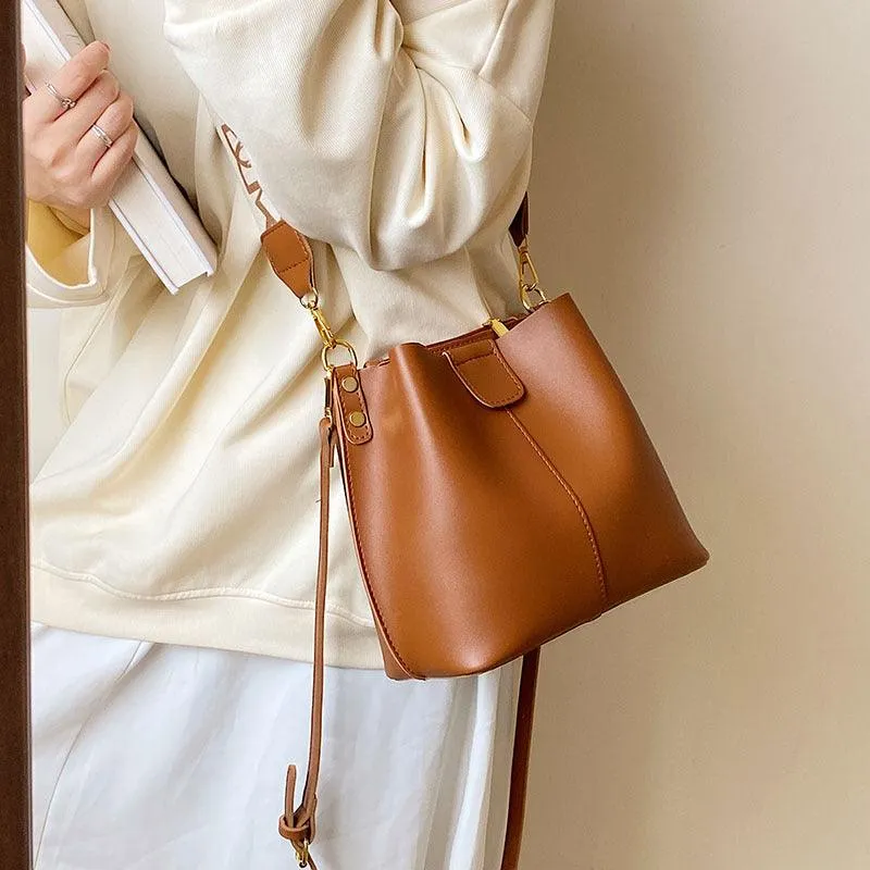 French Minority Design Wide Shoulder Strap Bucket Bag