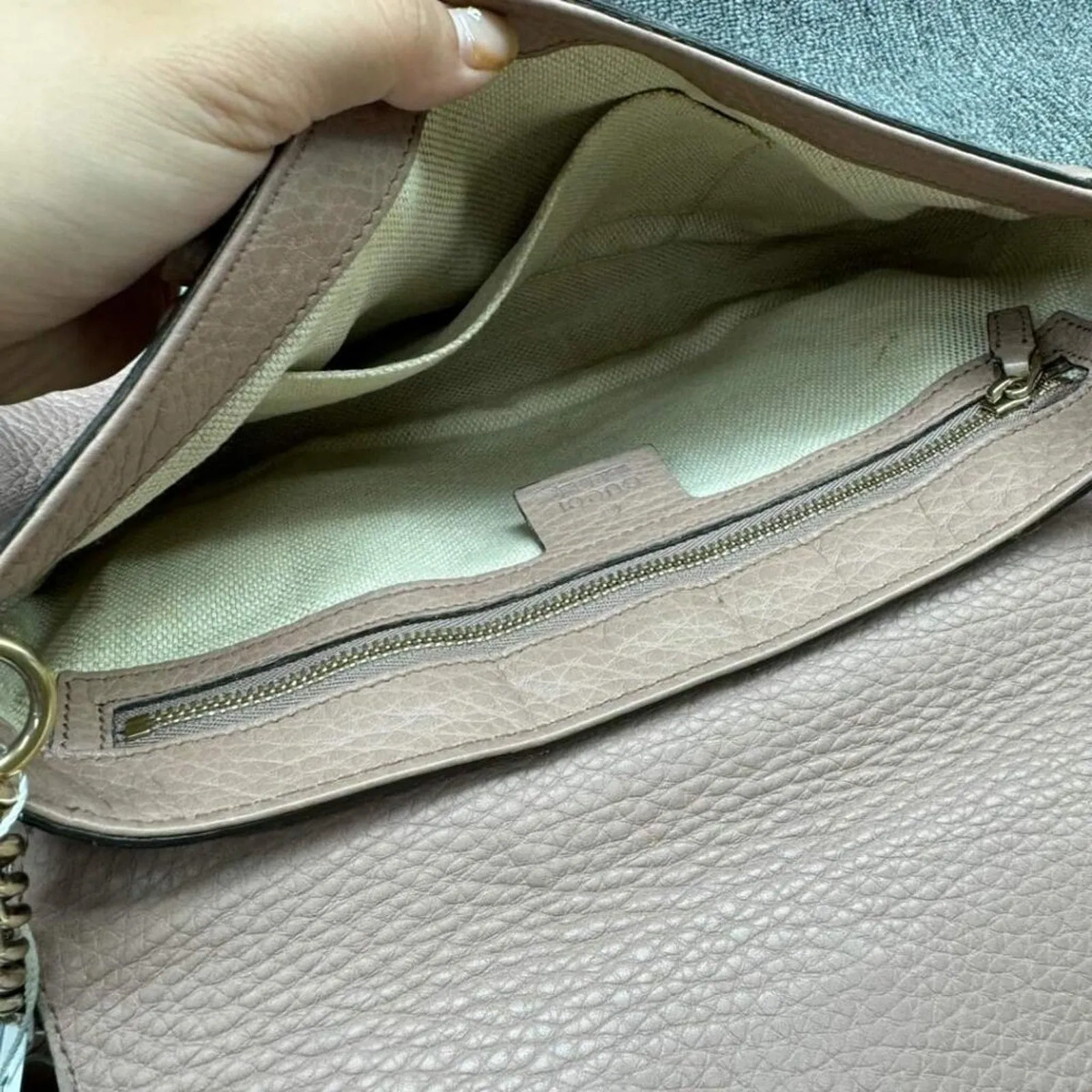 GUCCI Soho Leather Shoulder Bag