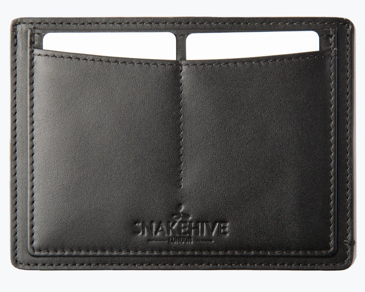 LEATHER PASSPORT HOLDER - THE ESSENTIAL COLLECTION