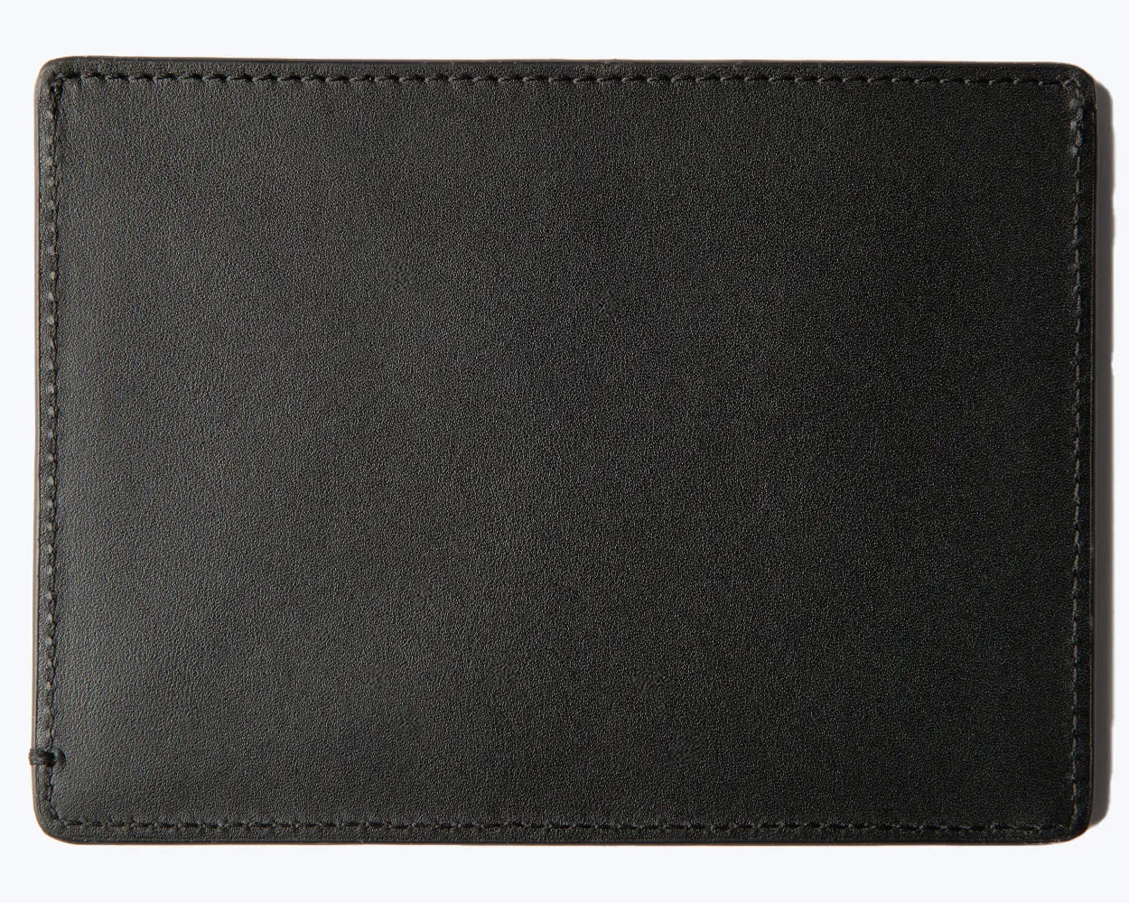 LEATHER PASSPORT HOLDER - THE ESSENTIAL COLLECTION