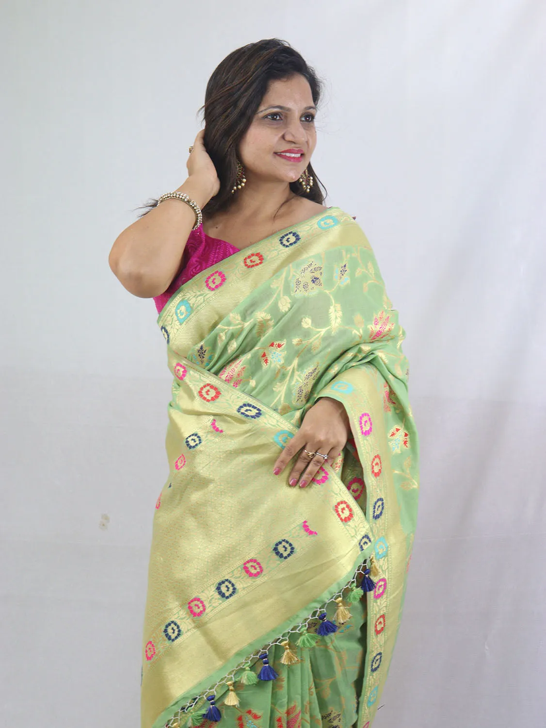 Stunning Green Banarasi Silk Meenakari Saree - Perfect Ethnic Attire