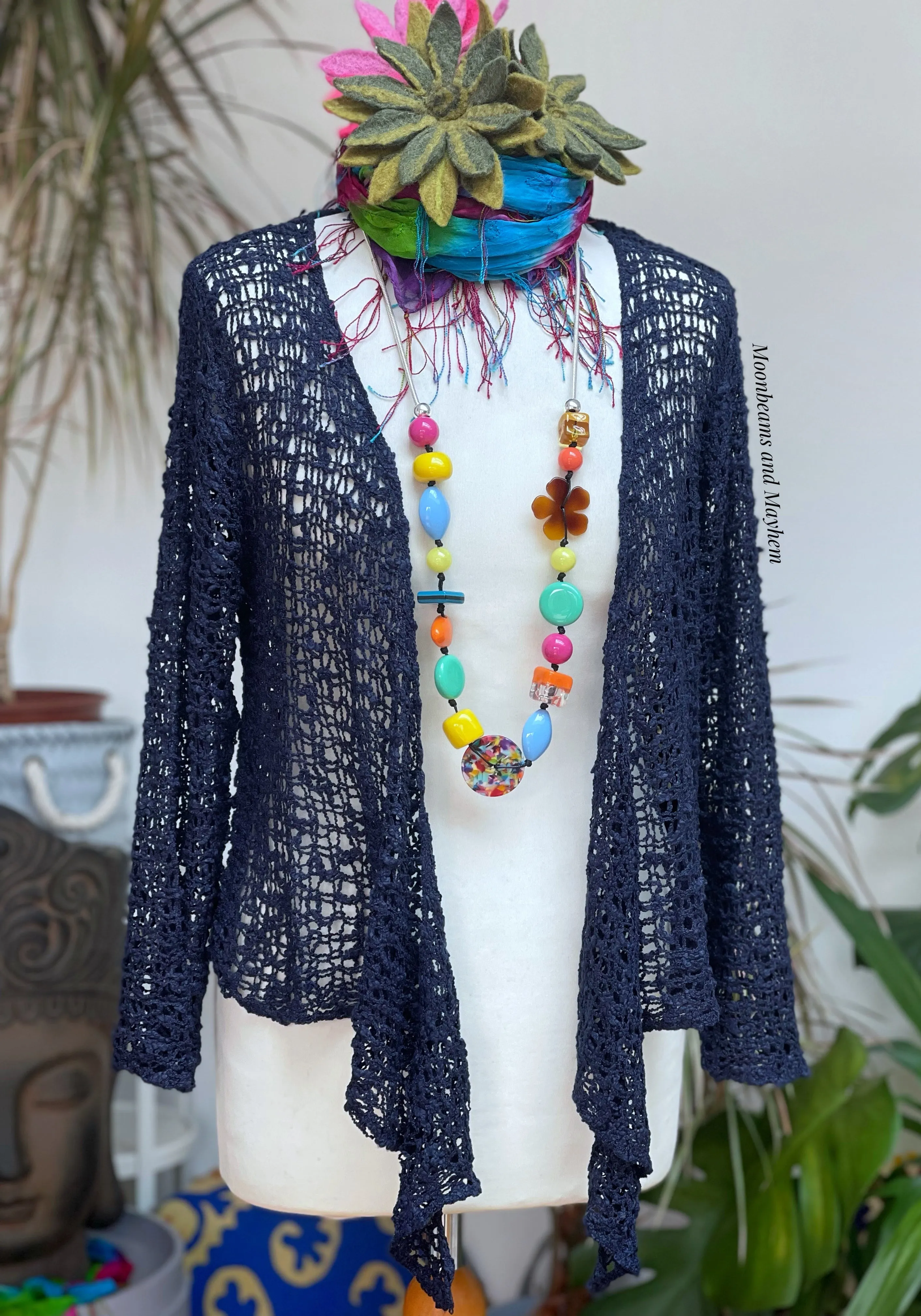 STUNNING LOOSE WEAVE NAVY BLUE SHRUG / CARDIGAN