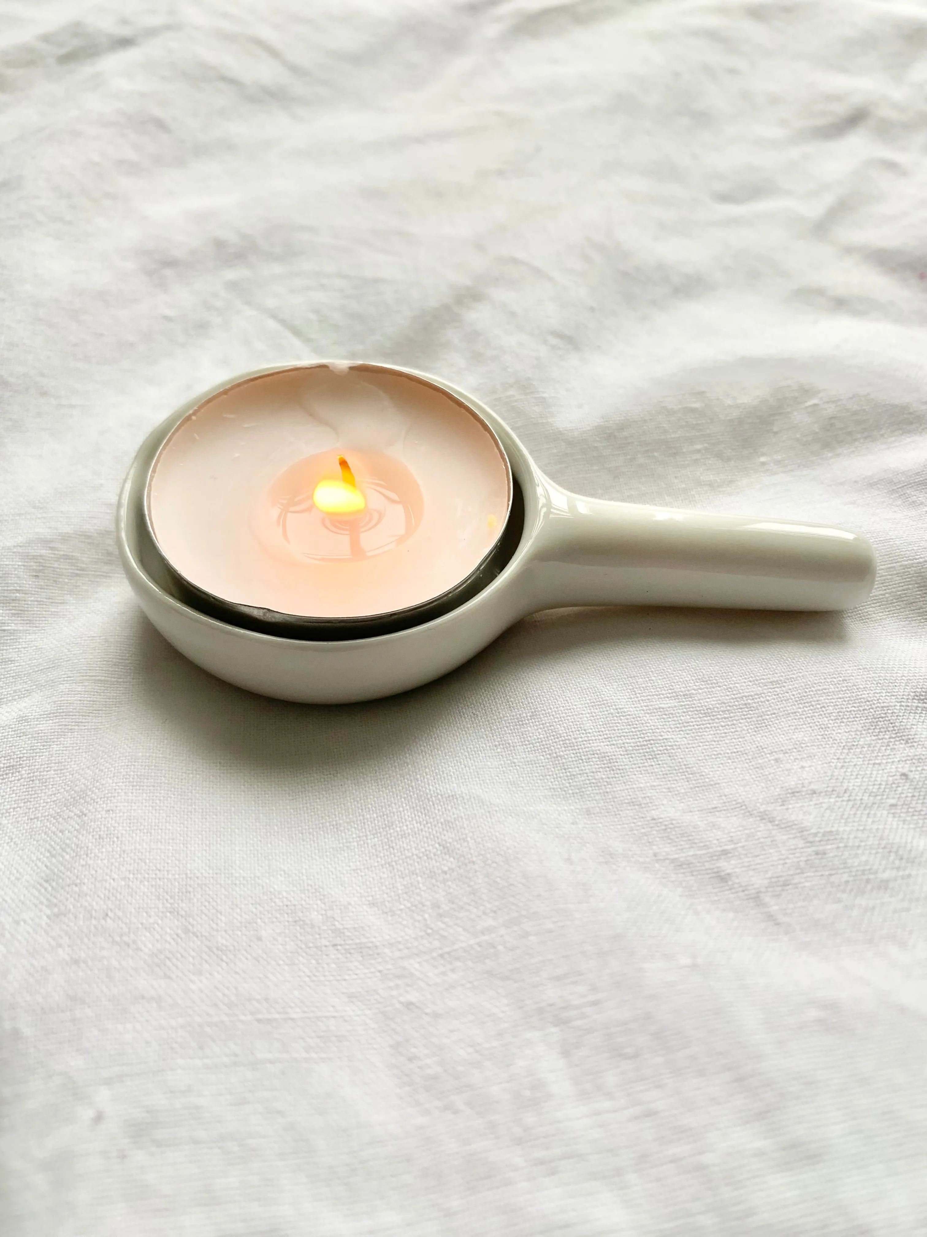 Tea light holder for Wax Burners