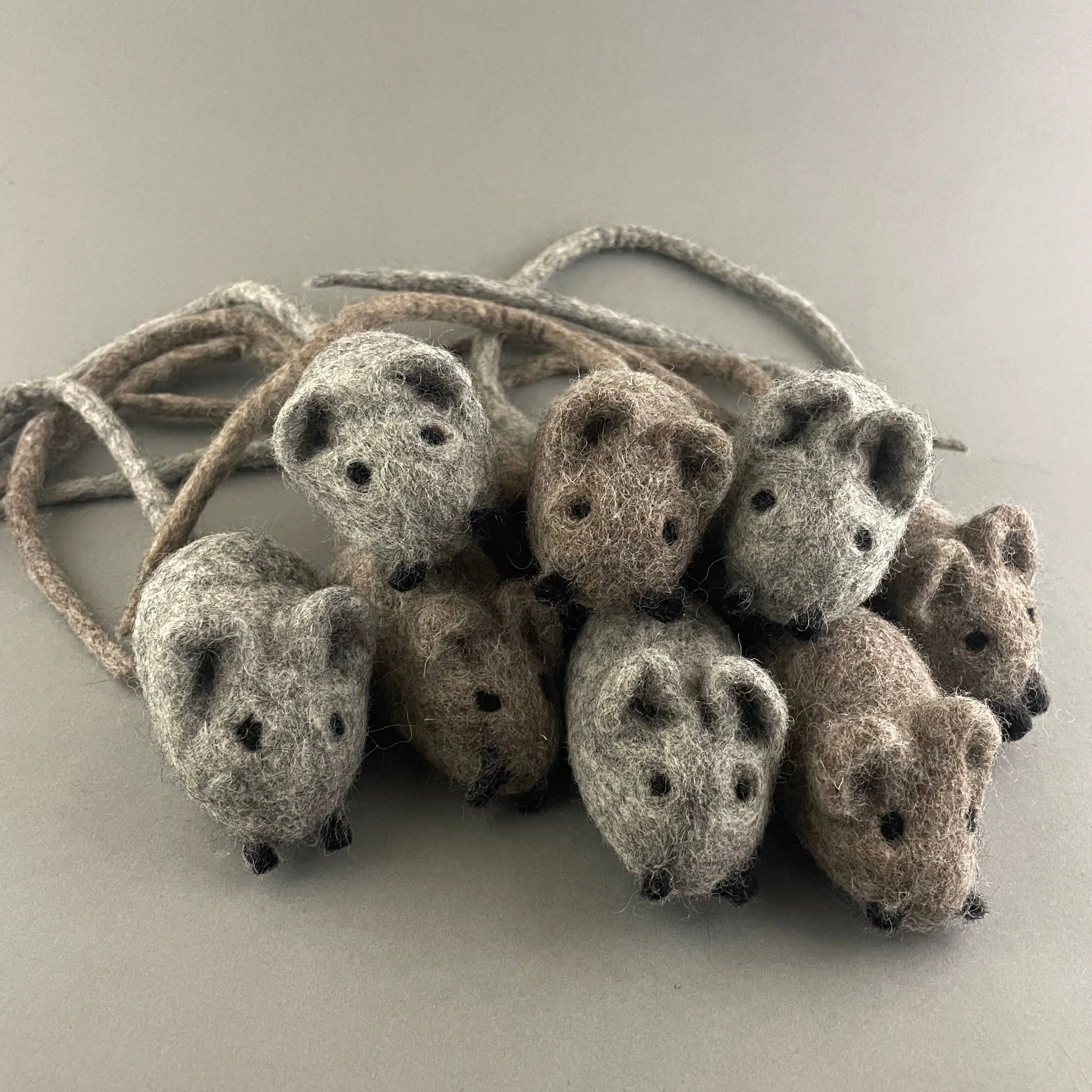 Whisker Whimsy: Handmade Cute Cat Mouse Toy for Your Furry Friend